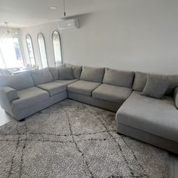 Sectional Couch 