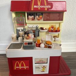 Vintage 1980s Rare Brazilian McDonald’s Mini Restaurant Playset (Estrela) - 80s Nostalgia Collectible!