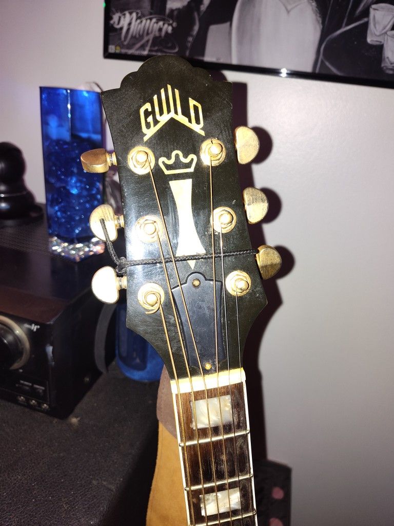 Guild Acoustic/Electric Guitar