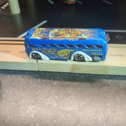 Hot Wheels Bus