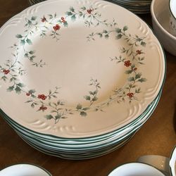 Winterberry by Pfaltzgraff