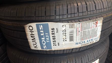 Kumho Solus TA31 215/65 R16 Tire