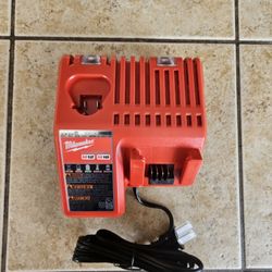 New Milwaukee Multi-Voltage Charger M18 And M12