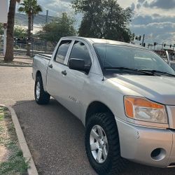 Nissan Titan
