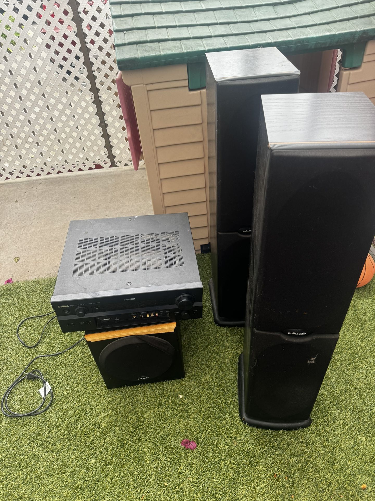 Polk Speakers And Yamaha Receiver