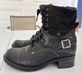 TAOS Women’s Boots Size 38