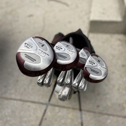 Golf clubs set