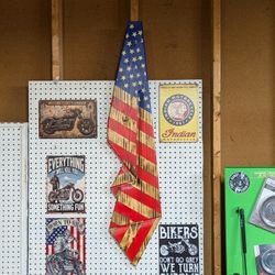 🇺🇸 Handcrafted Draped Wooden American Flag- Rustic Pine Wall Art 🇺🇸
Bold.Patriotic.Made to last.