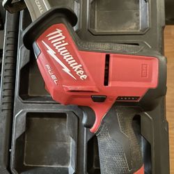 HACKZALL - Milwaukee M18 (Hack Saw)