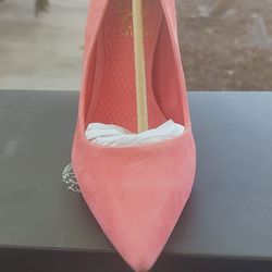 Vince Camuto Womens Ultra Coral True Suede  Size 5