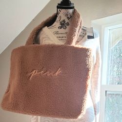 NEW Victoria Secret PINK sherpa Bag
