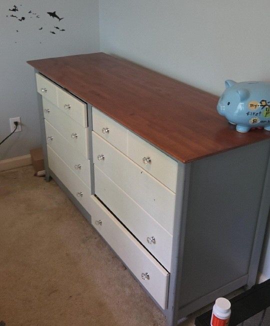 Sturdy Dresser Missing 3 Knobs