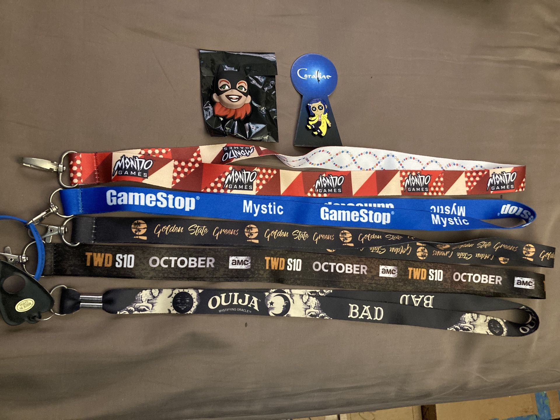 SDCC-San Diego Comic Con Lanyards, Exclusive pins, QMX, Mondo, Laika Coraline