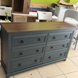 Farmhouse Style 6-Drawer Bedroom Dresser, 54-Inch Wide Wooden Chest of Drawers, Vintage Design TV Stand, Rustic Storage Dresser Organizer AS IS