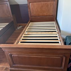 Matching Stanley Furniture Co Solid Cherry Twin Beds w/ Large Storage Drawers