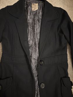 Women’s Peacoat — M