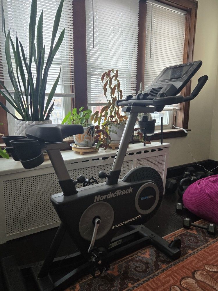 NordicTrack Studio Bike 1000