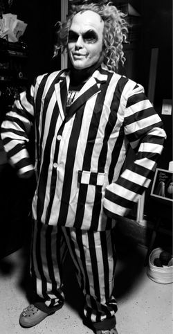 Beetle juice costume  with mask
