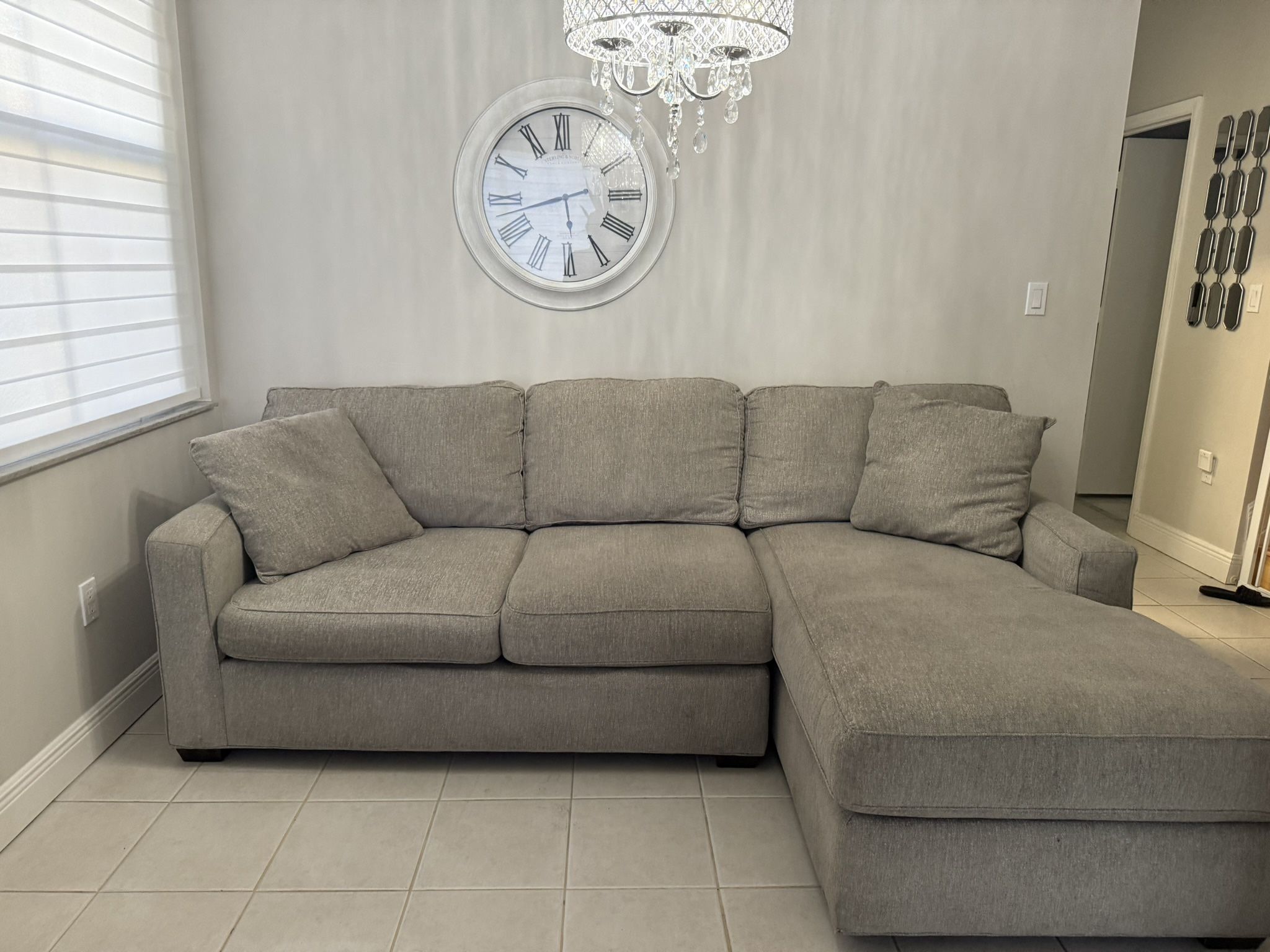 Sectional Sofa 