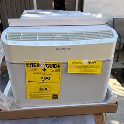 New frigidaire gallery air conditioning 12000 Btu comes with remote asking $300