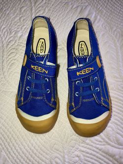 KEEN kid shoes Blue size 13