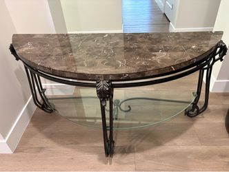Entrance Table