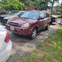 Hyundai  Tucson.       2008