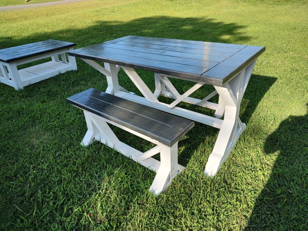 Farmhouse Tables 