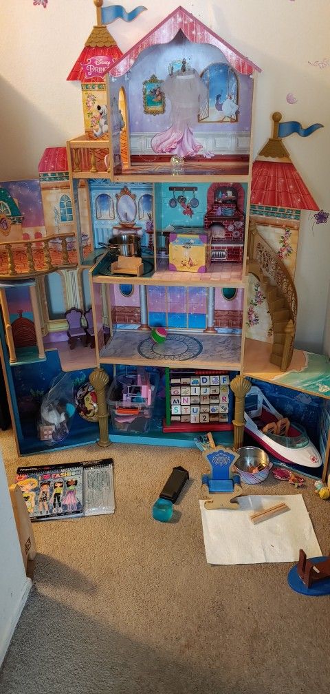 Disney Princess Doll House Over 5 Feet Tall