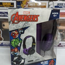 Marvel Avengers Kid Safe Headphones with Microphone - Black Panther Design