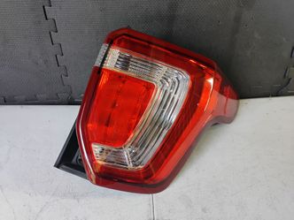 2016 2017 2018 2019 FORD EXPLORER rear right passenger side tail light oem