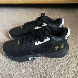 Under Armour Basketball Sneakers Black and Gold