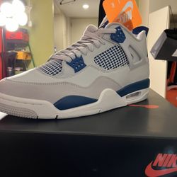 Air Jordan Retro 4 Military Blue