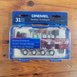 Dremel 686-01 Sanding/Grinding Rotary Tool Mini Accessory Kit ~ 31 Pieces, NIB