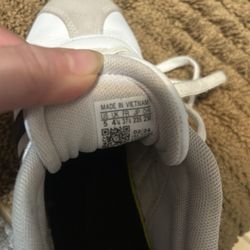 Adidas Sneakers Size 5