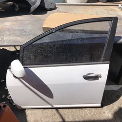 09 Nissan Versa Body Parts