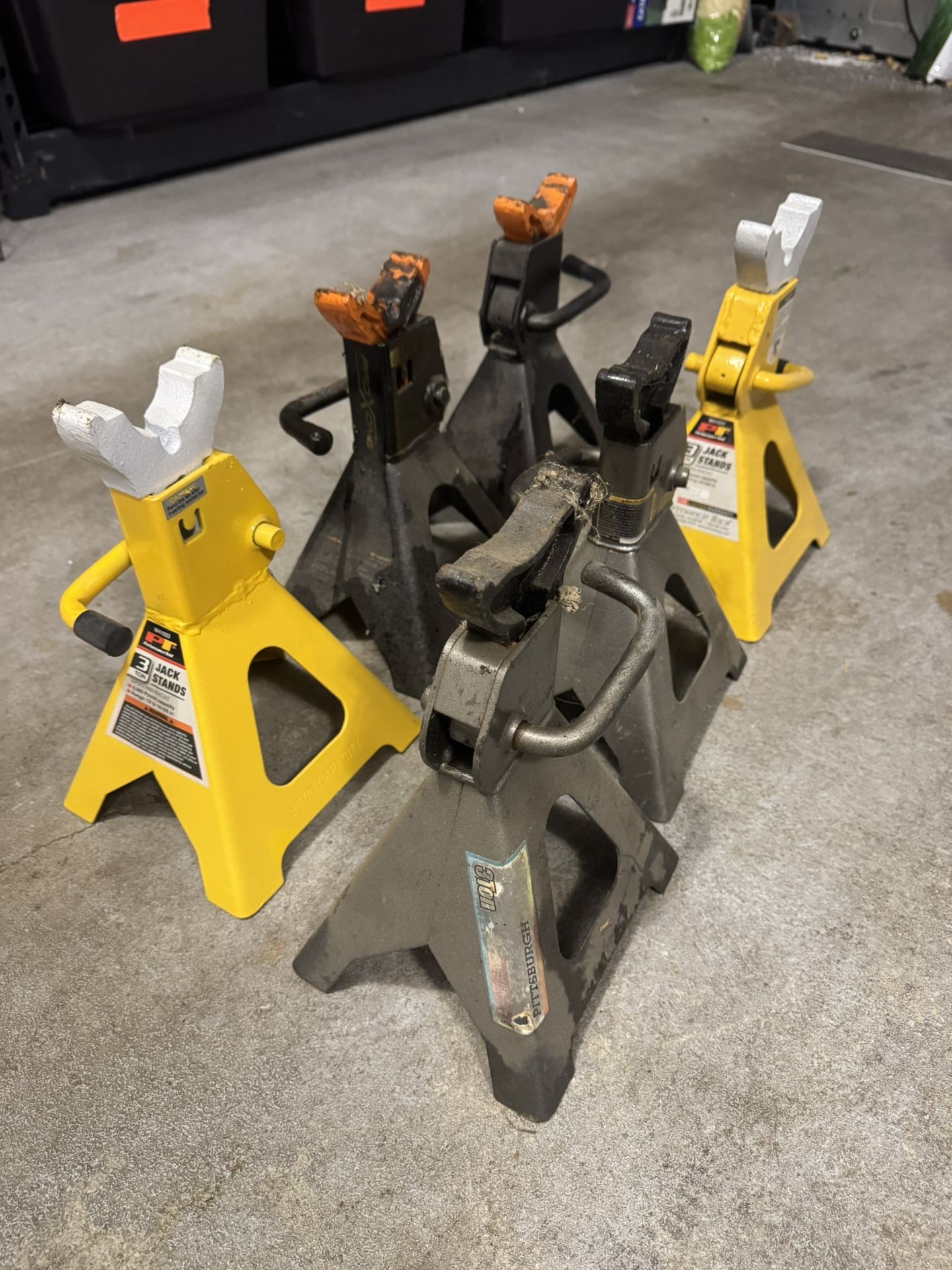(6) 3 Ton Jack Stands