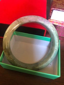 Burmese jade bangle 61mm