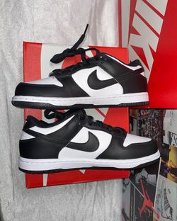 Nike Dunk Low Black/White Panda