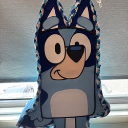Bluey piñata 