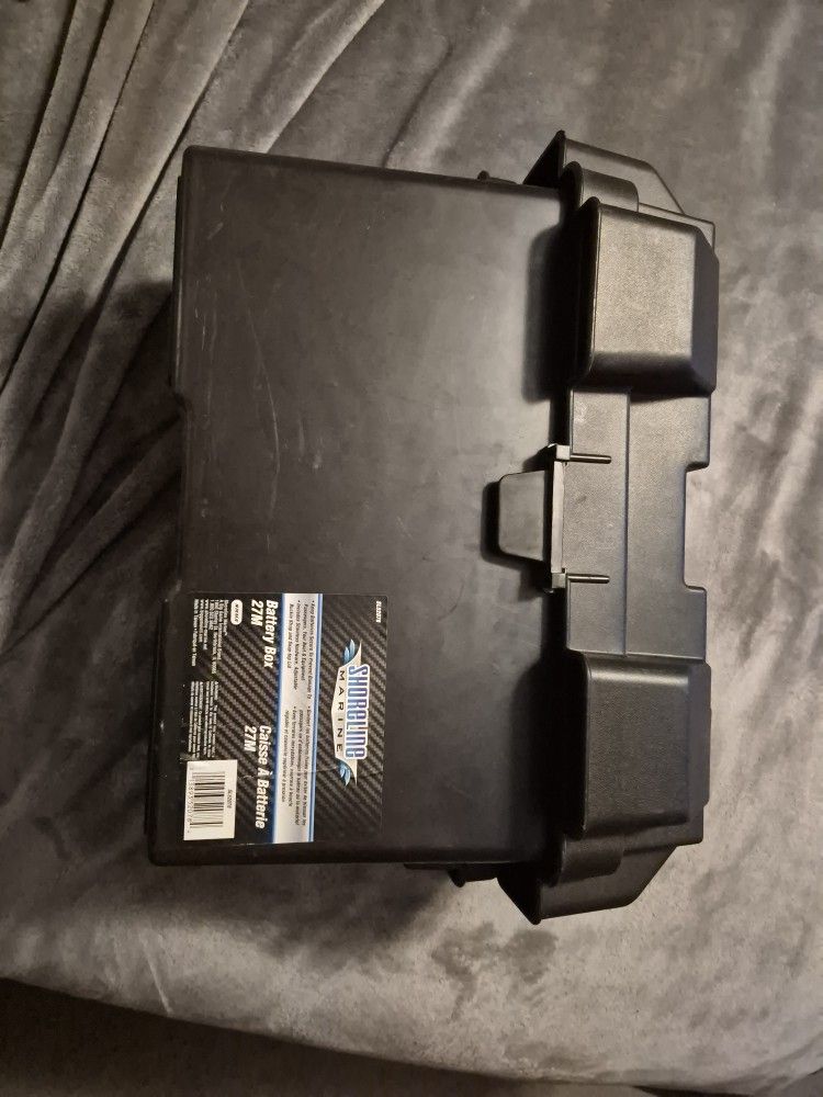 BRAND NEW- Shoreline Marine Battery Box 27M, SL52078