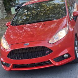 2015 Ford Fiesta