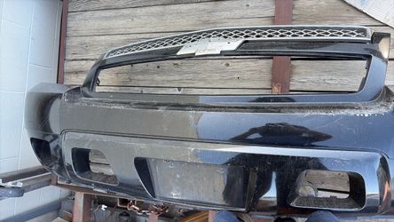 Chevy Tahoe parts  bumper door handle in and out grill  door moldings