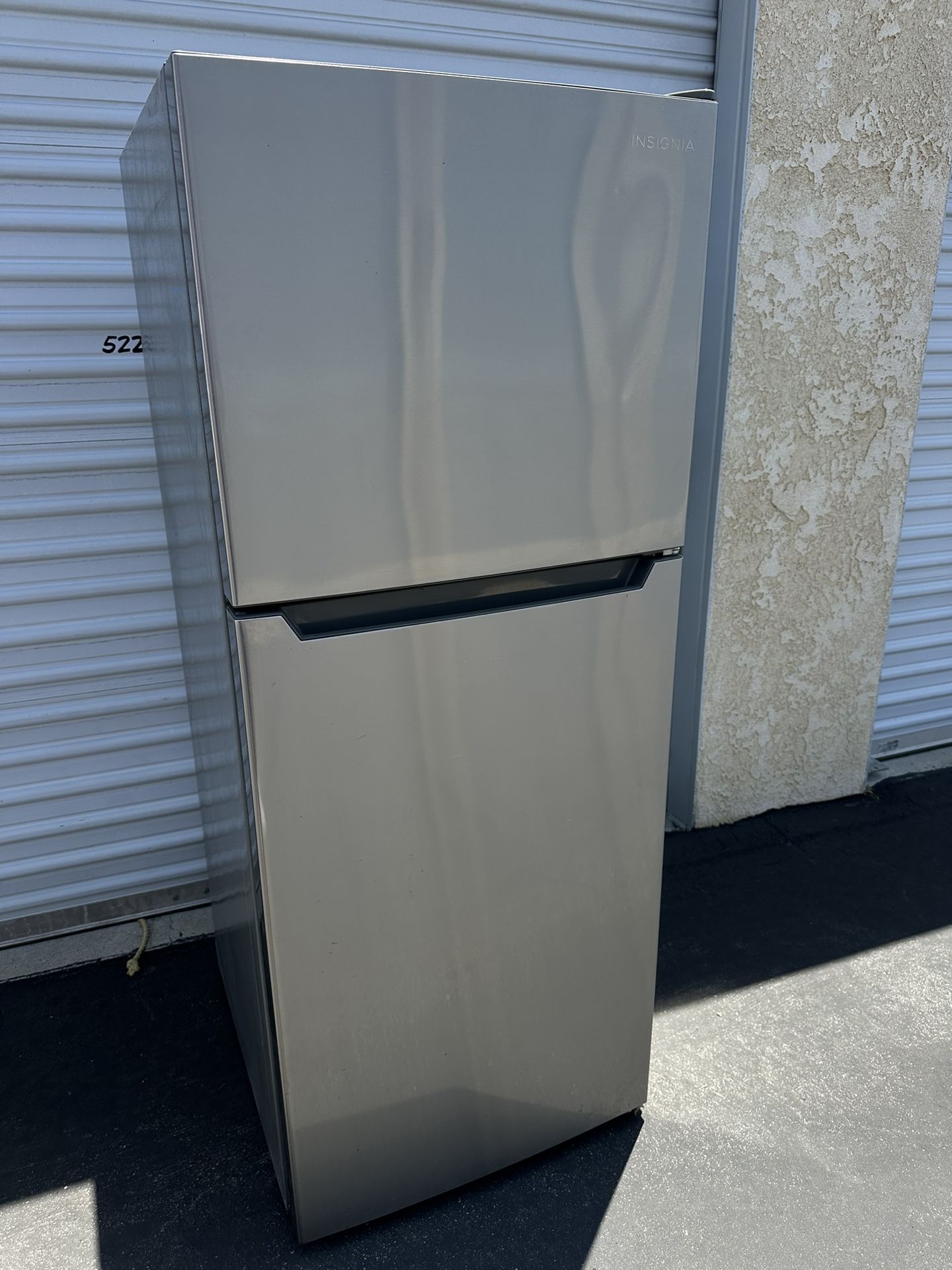 Insignia Apartment/Studio Refrigerator