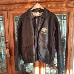 North American Hunting Club Leather Jacket Size Large