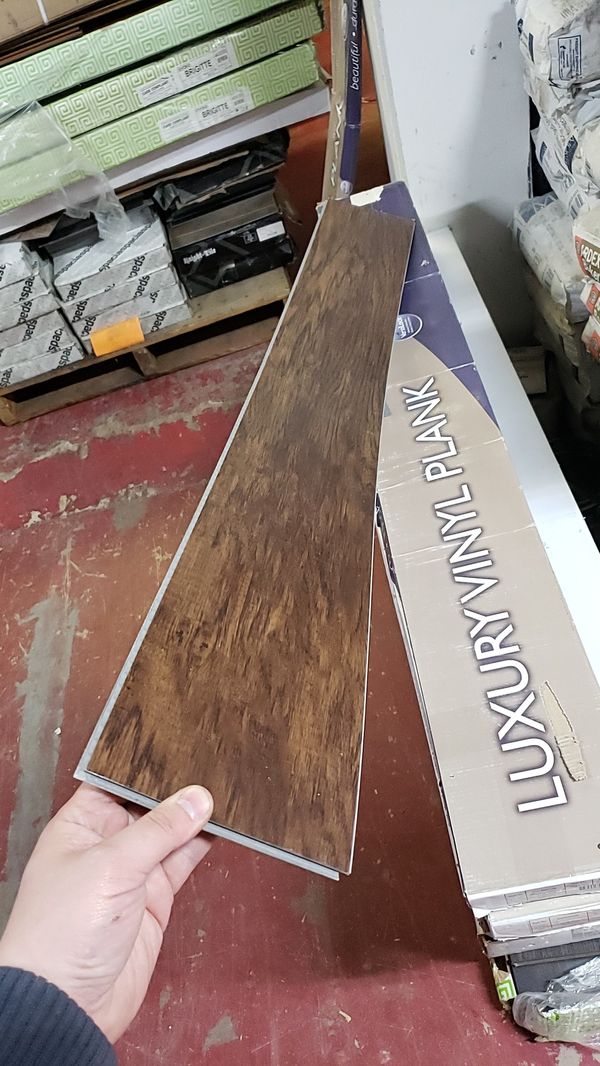 75sf Of Click Luxury Vinyl Plank Flooring Waterproof For Sale In