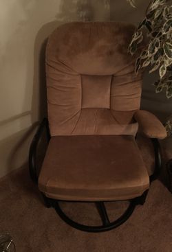 Rocking chair with foot stole