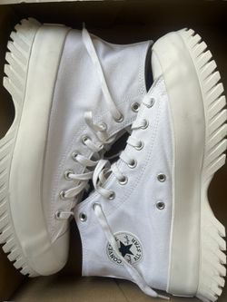 Men’s Converse Size 10