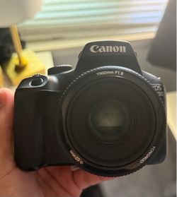Canon EOS 4000D