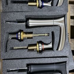 Three Hole Two Handles Bathroom Faucets 